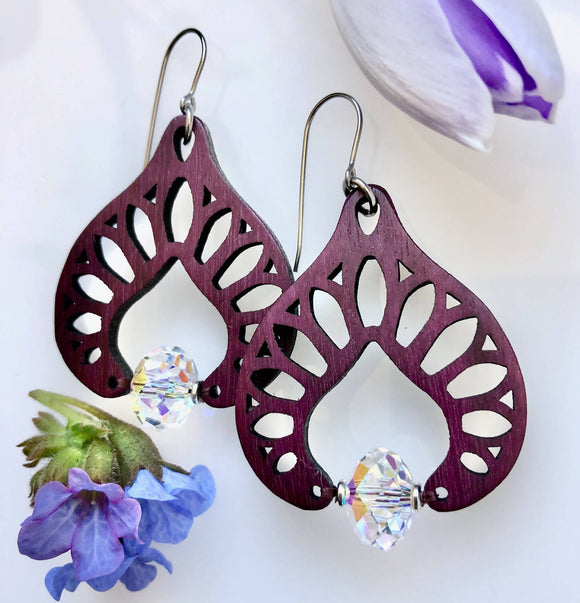 Earrings with purpleheart wood and Swarovski crystal